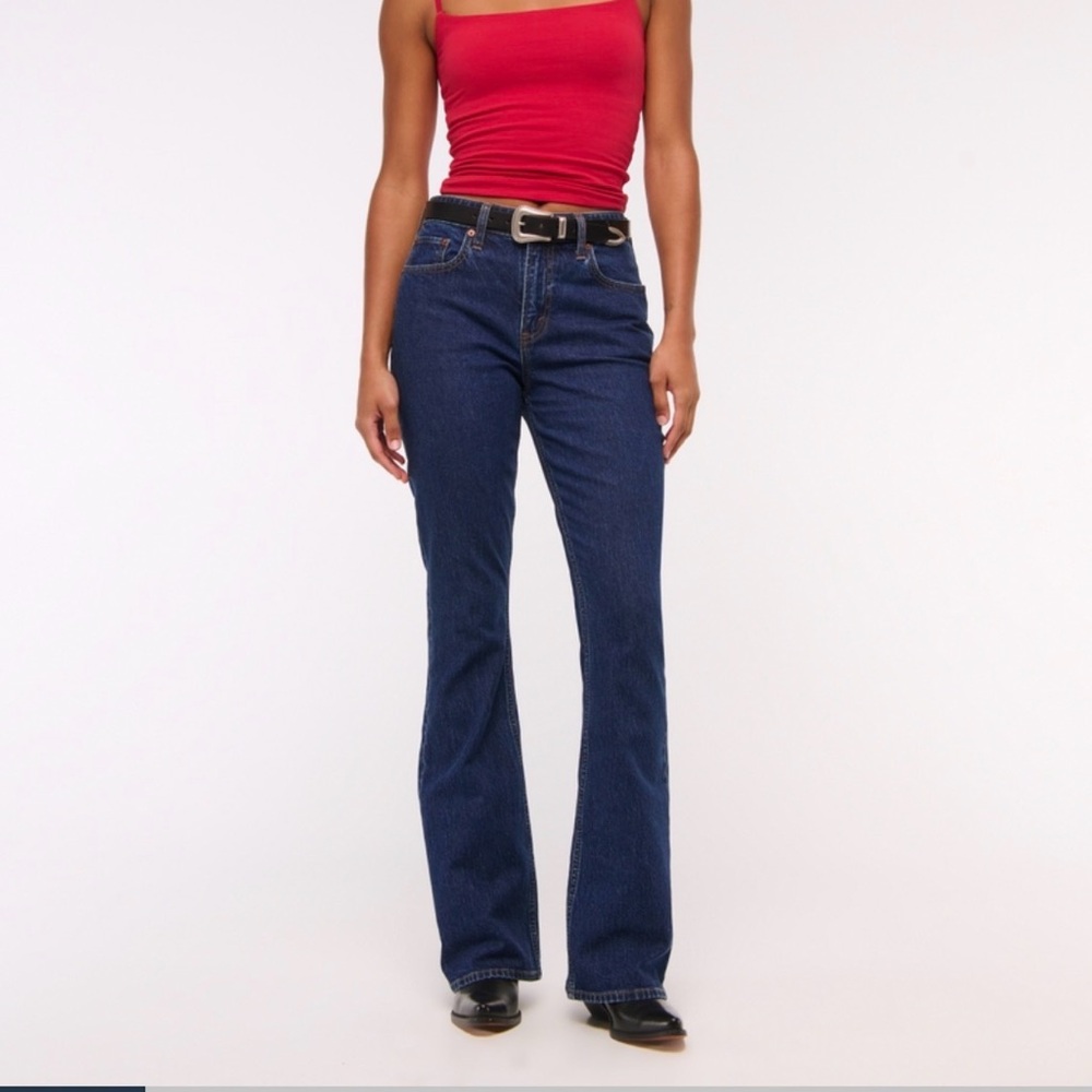 Abercrombie & Fitch Curve Love Mid Rise Bootcut Jean 30S